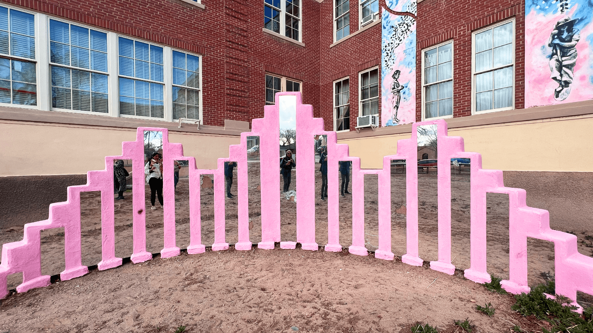 Pink public art in Lac Cruces, NM