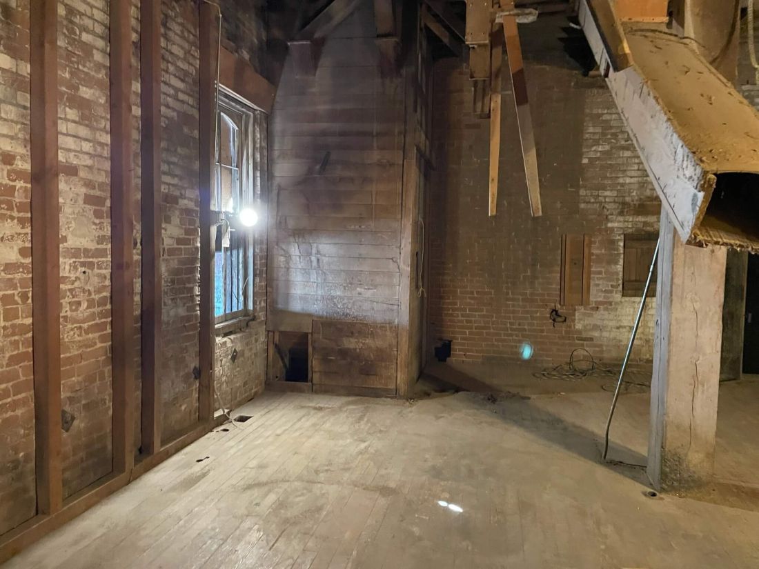 Artspace Feed & Grain